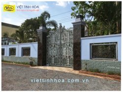 Cổng nhôm đúc nhà anh Thiệt - Vĩnh Cửu